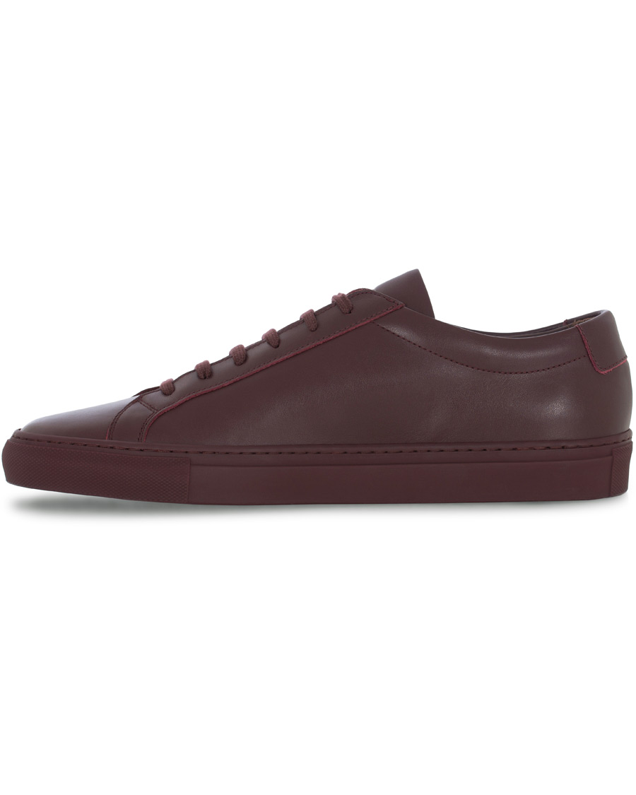 Herren | Common Projects Original Achilles Leather Sneaker Wine Red | Common Projects | Original Achilles Leather Sneaker Wine Red