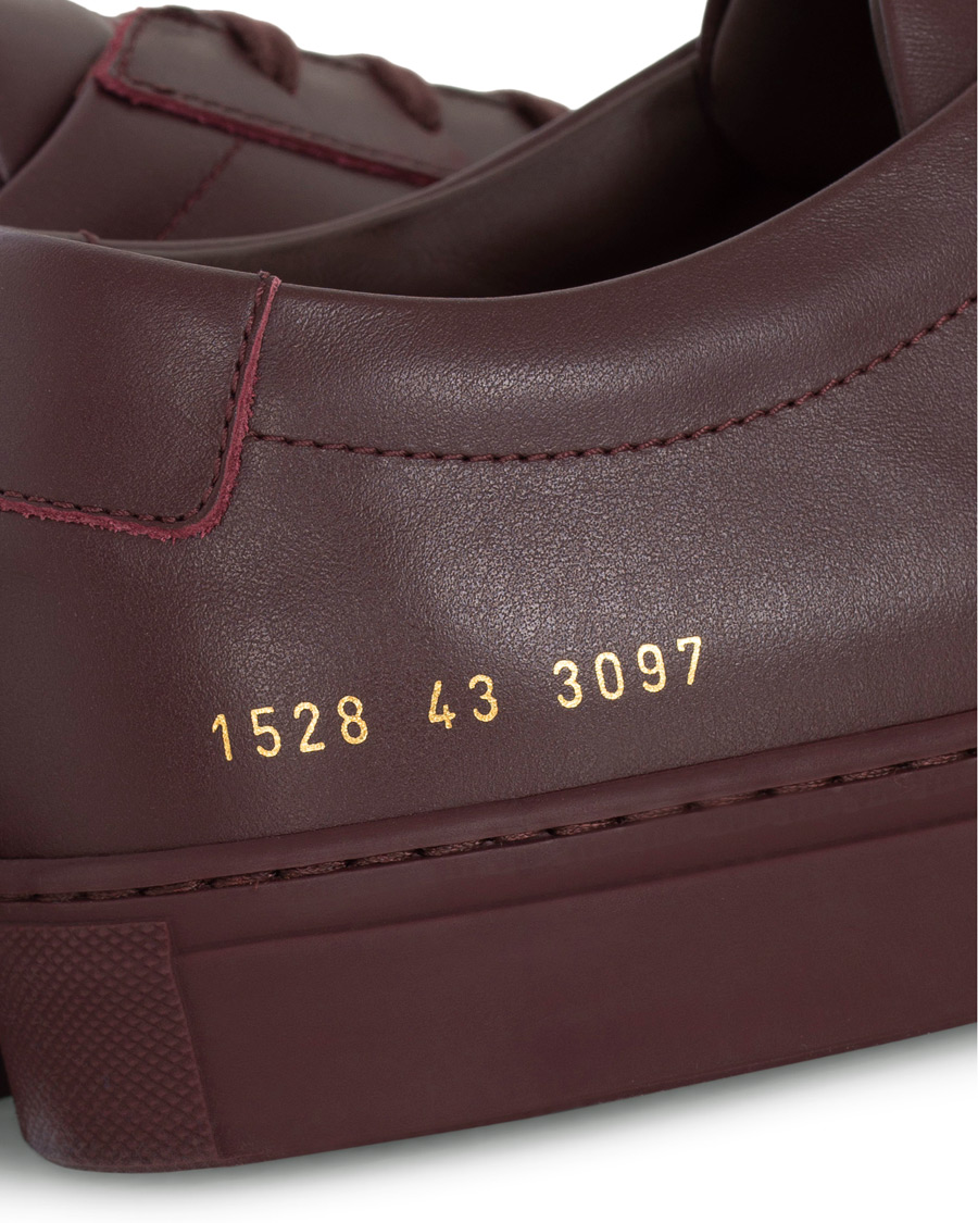 Herren | Common Projects Original Achilles Leather Sneaker Wine Red | Common Projects | Original Achilles Leather Sneaker Wine Red