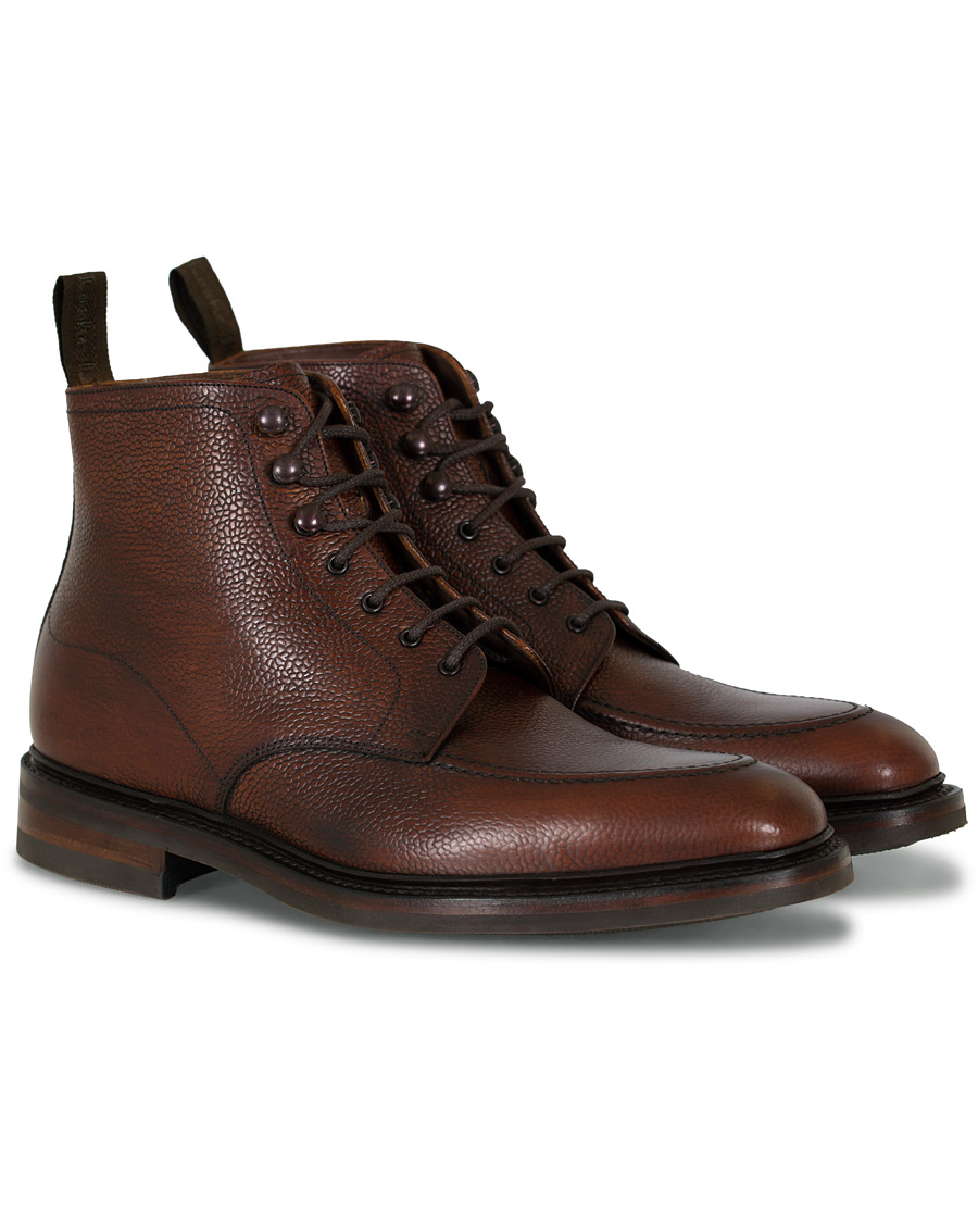 Herren | Loake 1880 Anglesey Derby Boot Oxblood Grain Calf | Loake 1880 | Anglesey Derby Boot Oxblood Grain Calf