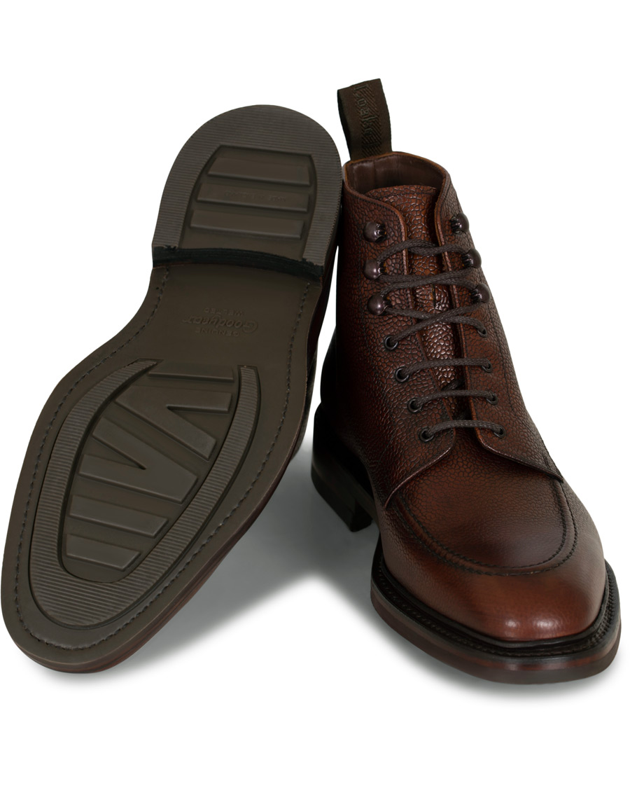 Herren | Loake 1880 Anglesey Derby Boot Oxblood Grain Calf | Loake 1880 | Anglesey Derby Boot Oxblood Grain Calf