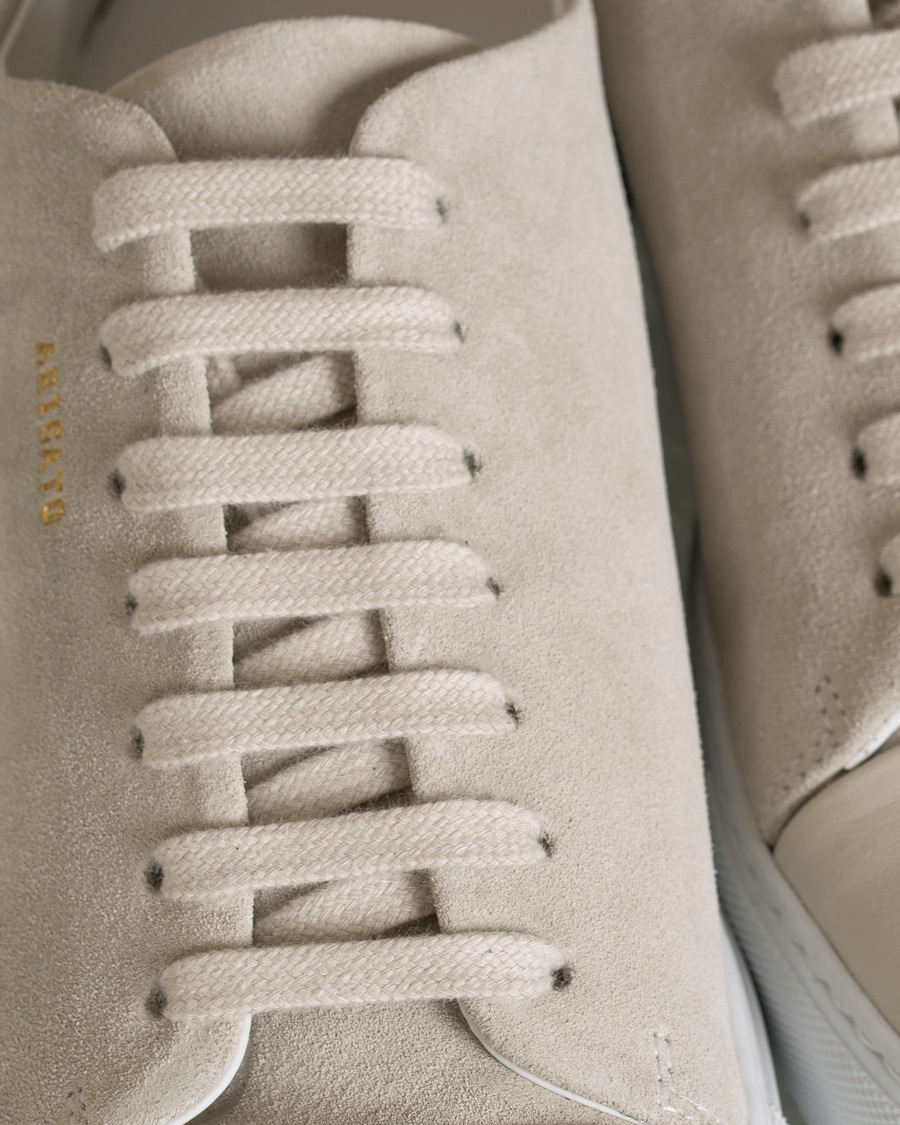 Herren | Axel Arigato Cap Toe Sneaker Off White Suede | Axel Arigato | Cap Toe Sneaker Off White Suede