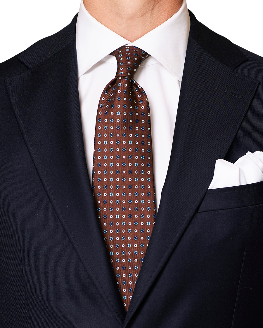Herren | E. Marinella 3-Fold Printed Flower 8 cm Silk Tie Dark Brown | E. Marinella | 3-Fold Printed Flower 8 cm Silk Tie Dark Brown