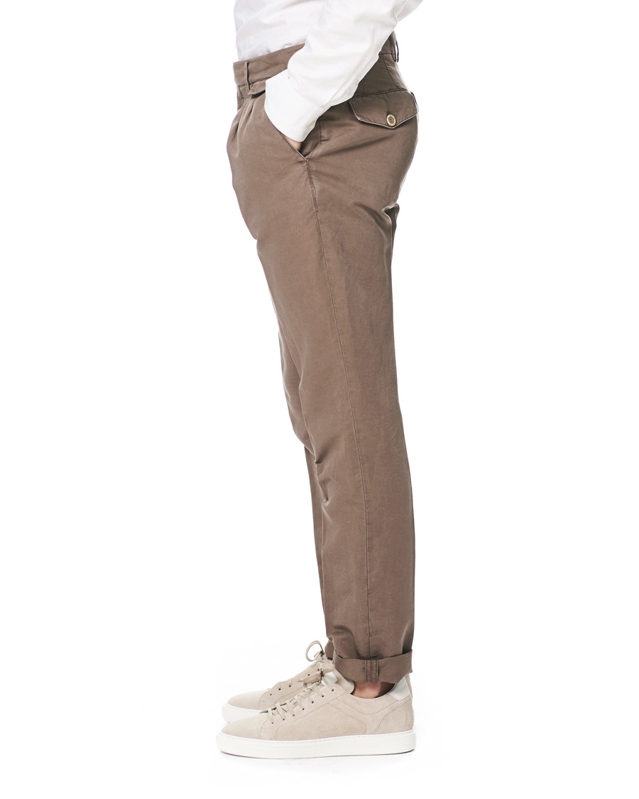Herren | Hosen | Brunello Cucinelli | Slim Fit Cotton/linen Pleated Trousers Brown