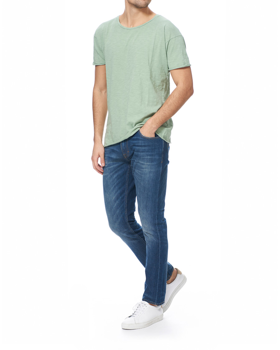 Herren | T-Shirts | Nudie Jeans | Roger Slub Crew Neck Tee Pale Green
