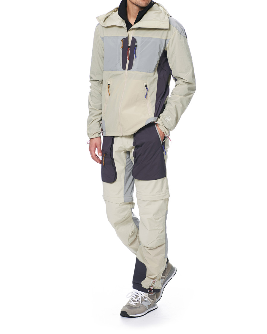 Herren | Hosen | Peak Performance | Ben Gorham Windbreaker Trousers Beige