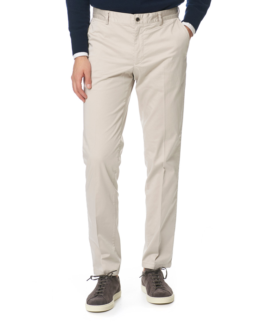 Herren | Hosen | Tiger of Sweden | Truman Satin Chinos Beige