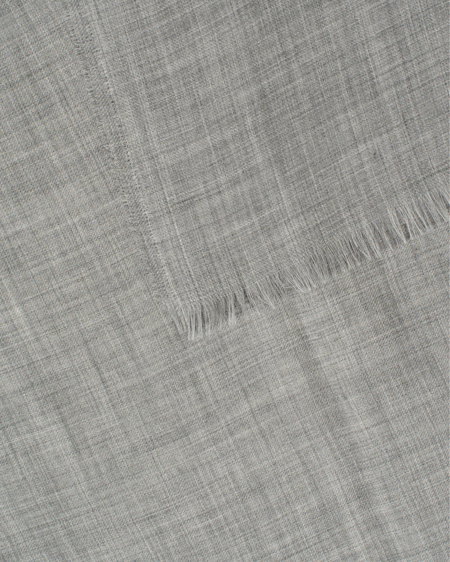 Herren | Begg & Co Wispy Cashmere Scarf Mid Grey | Begg & Co | Wispy Cashmere Scarf Mid Grey
