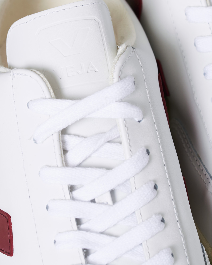 Herren | Veja V-12 Leather Sneaker White Marsala/Nautico | Veja | V-12 Leather Sneaker White Marsala/Nautico