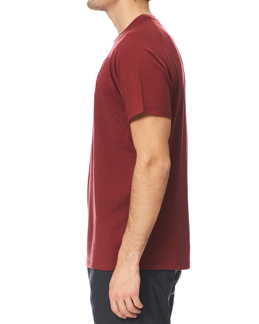Herren | T-Shirts | Klättermusen | Fafne Active Baselayer Tee Burnt Russet