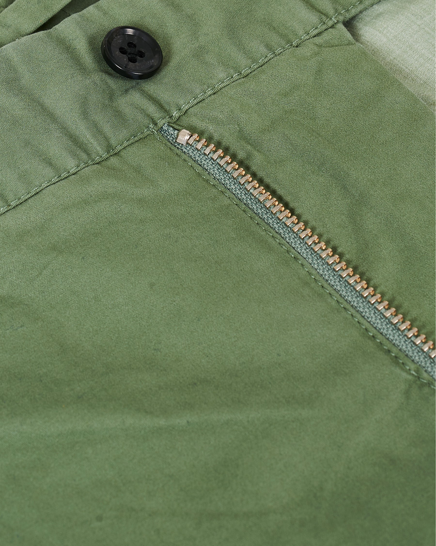 Herren | Shorts | J.Lindeberg | Nathan Super Satin Shorts Sage Green