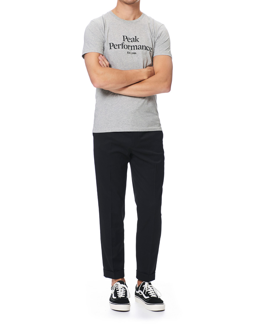 Herren | T-Shirts | Peak Performance | Original Logo Crew Neck Tee Light Grey Melange