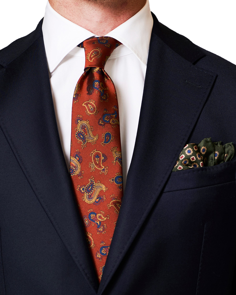 Herren | Amanda Christensen Silk Twill Printed Pocket Square Green | Amanda Christensen | Silk Twill Printed Pocket Square Green