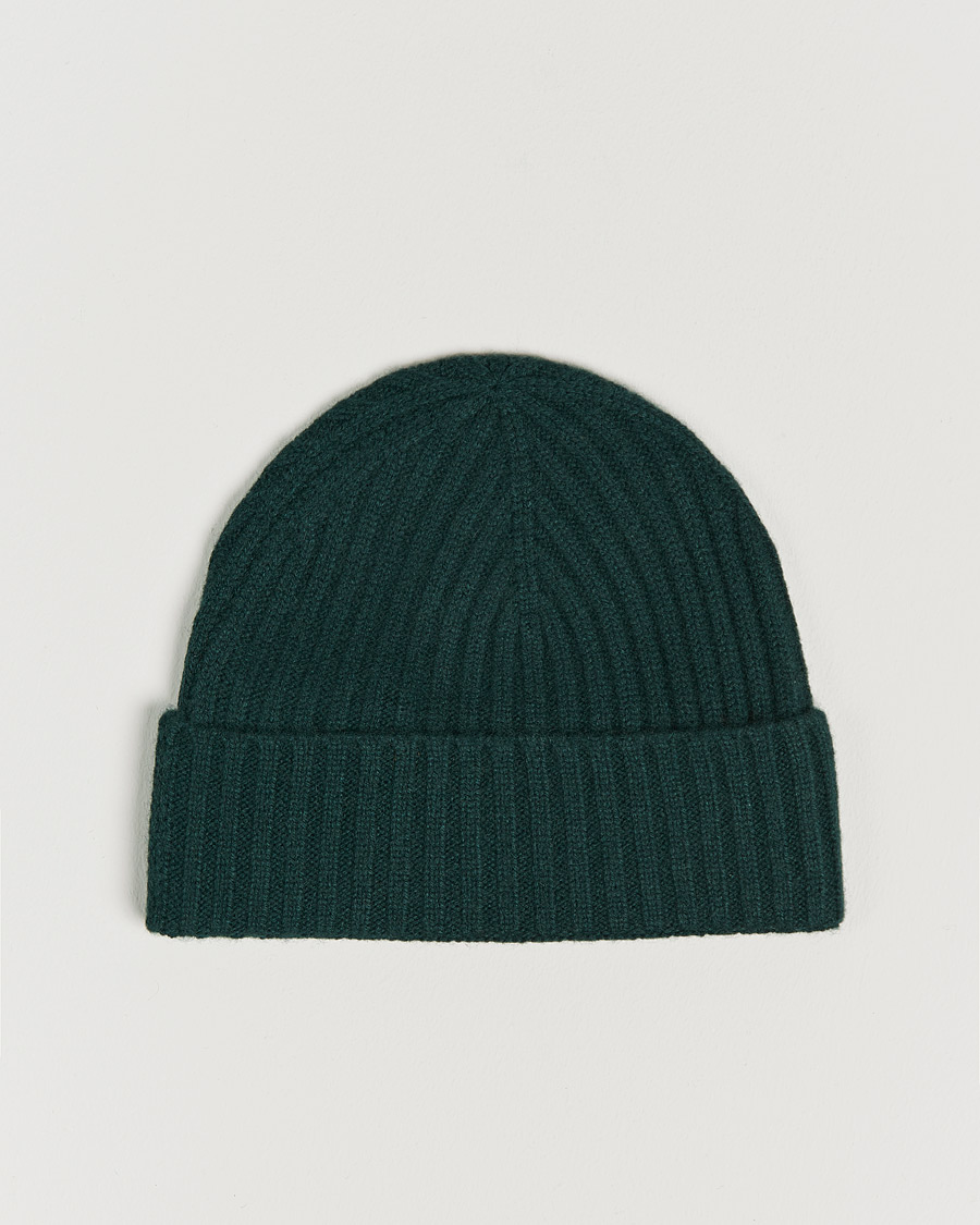 Herren | Amanda Christensen Rib Knitted Cashmere Cap Bottle Green | Amanda Christensen | Rib Knitted Cashmere Cap Bottle Green
