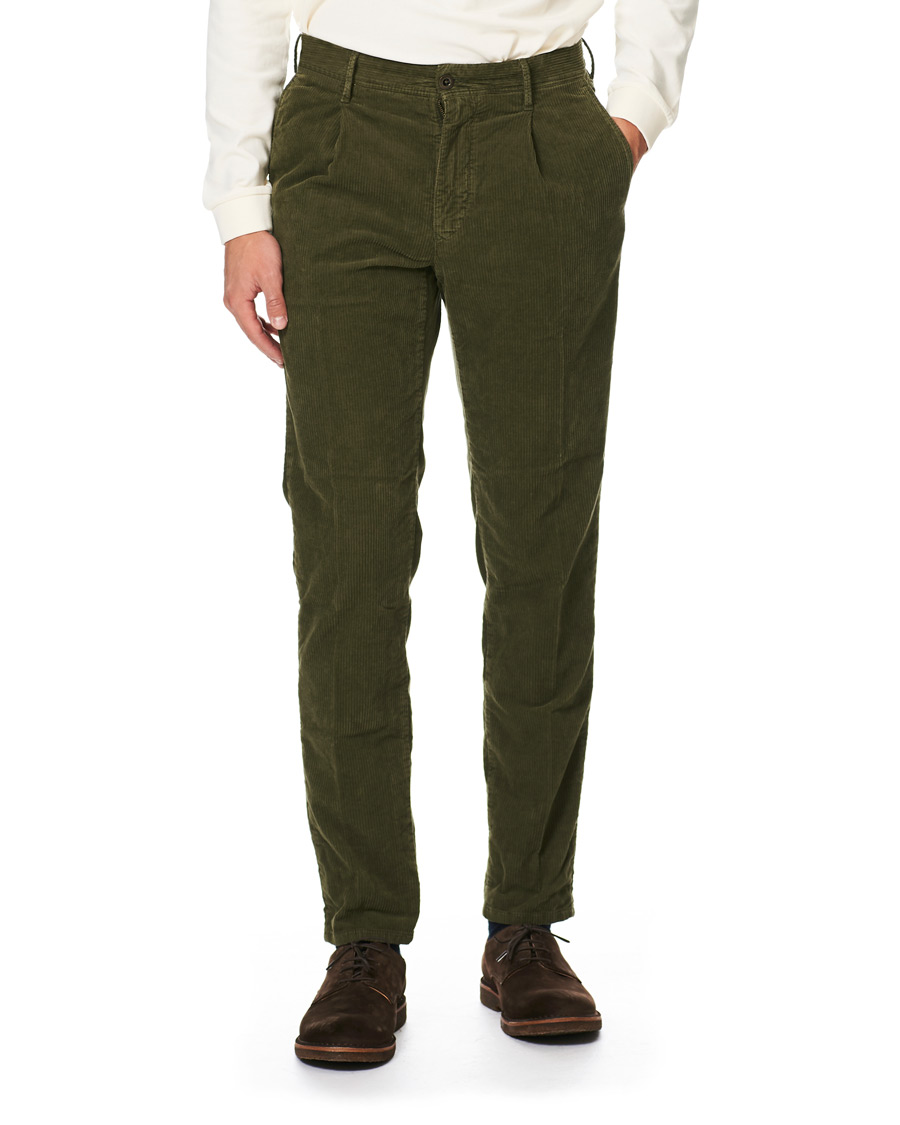 Herren | Hosen | Incotex | Slim Fit Pleated Whalecord Pants Green