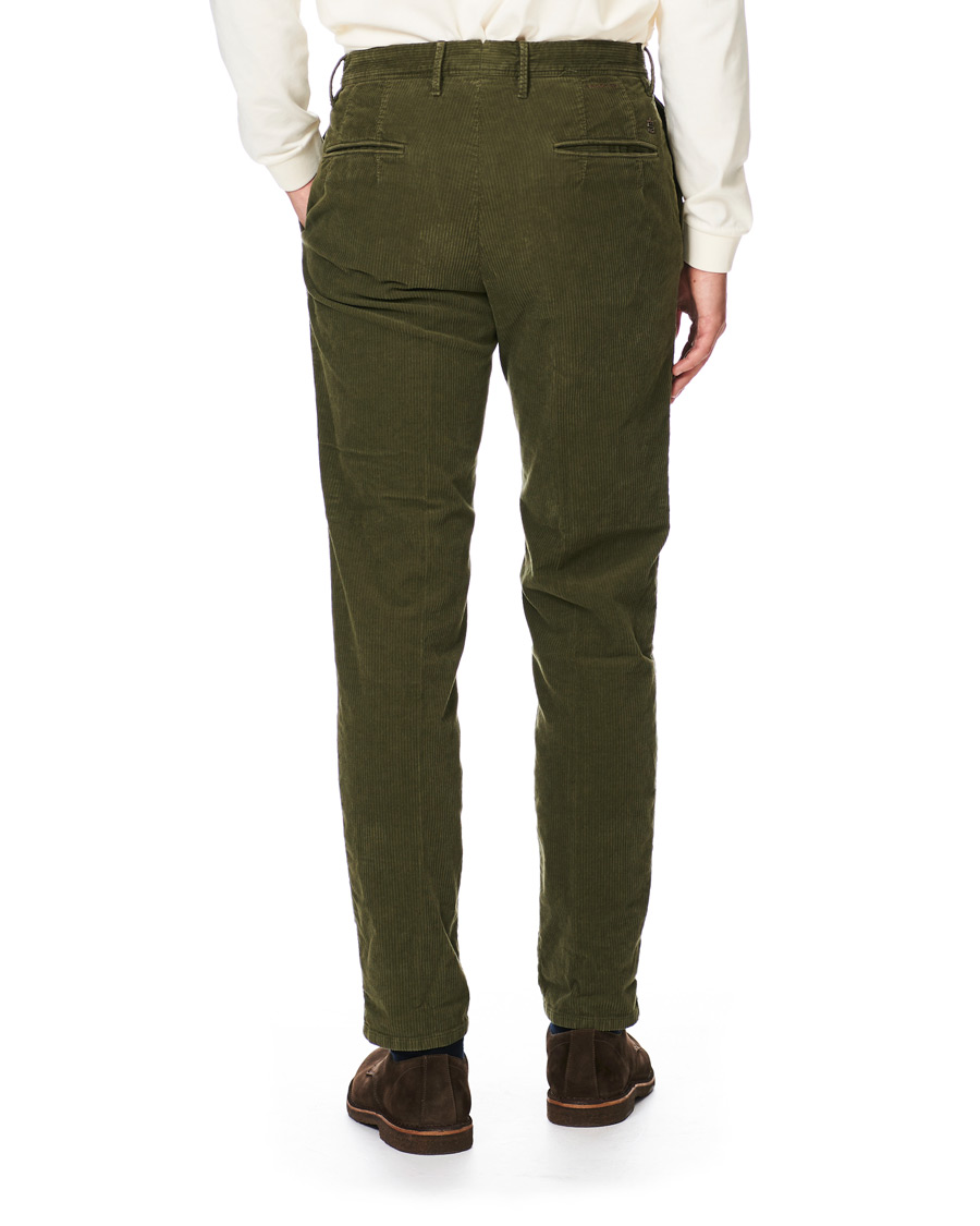 Herren | Hosen | Incotex | Slim Fit Pleated Whalecord Pants Green