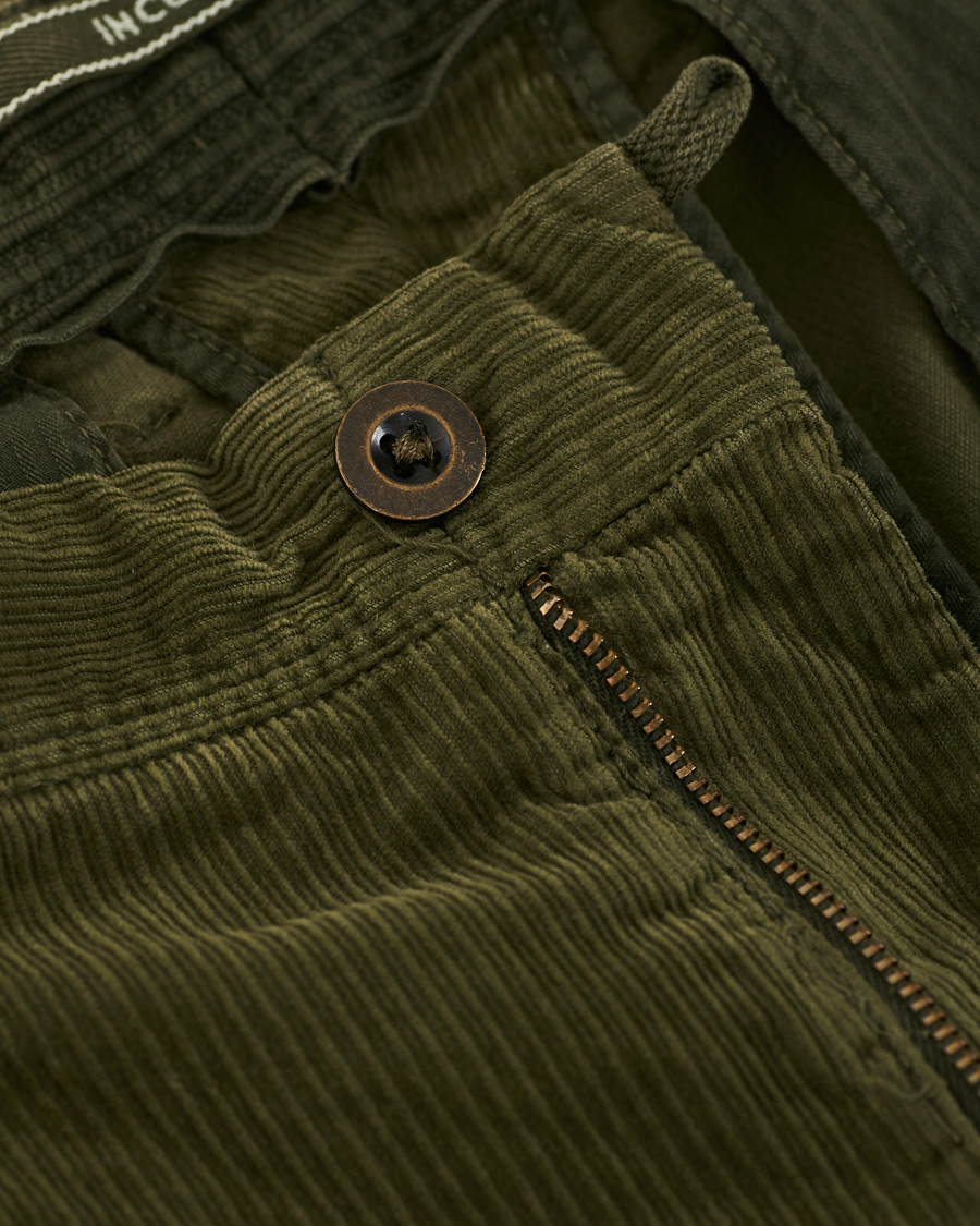 Herren | Hosen | Incotex | Slim Fit Pleated Whalecord Pants Green