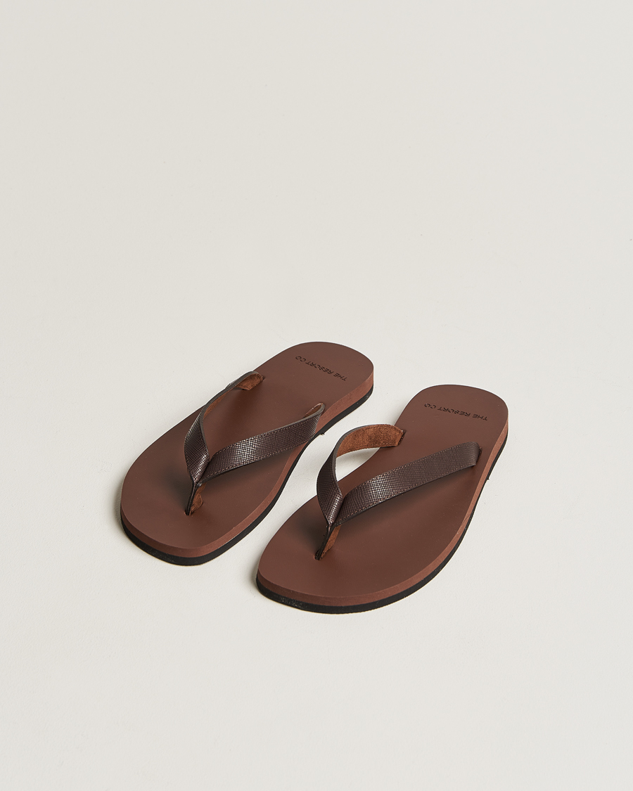 Herren |  | The Resort Co | Saffiano Leather Flip-Flop Brown