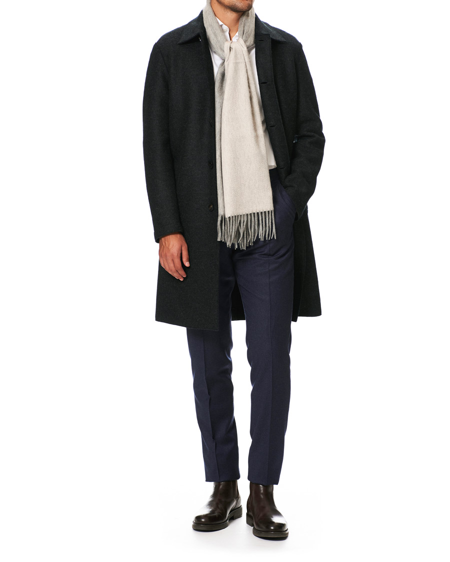 Herren | Begg & Co Arran Reversible Cashmere Scarf Flannel/Oyster | Begg & Co | Arran Reversible Cashmere Scarf Flannel/Oyster