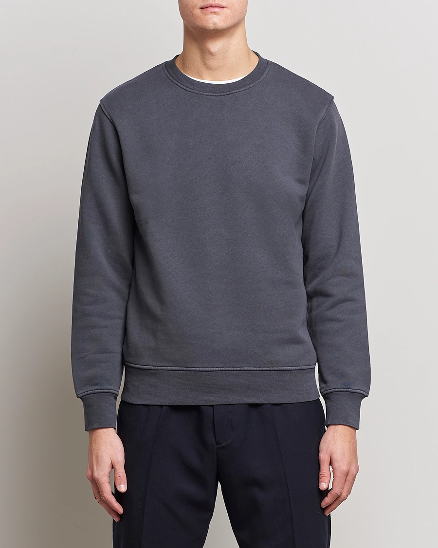 Herren | Graue Sweatshirts | Colorful Standard | Classic Organic Crew Neck Sweat Lava Grey