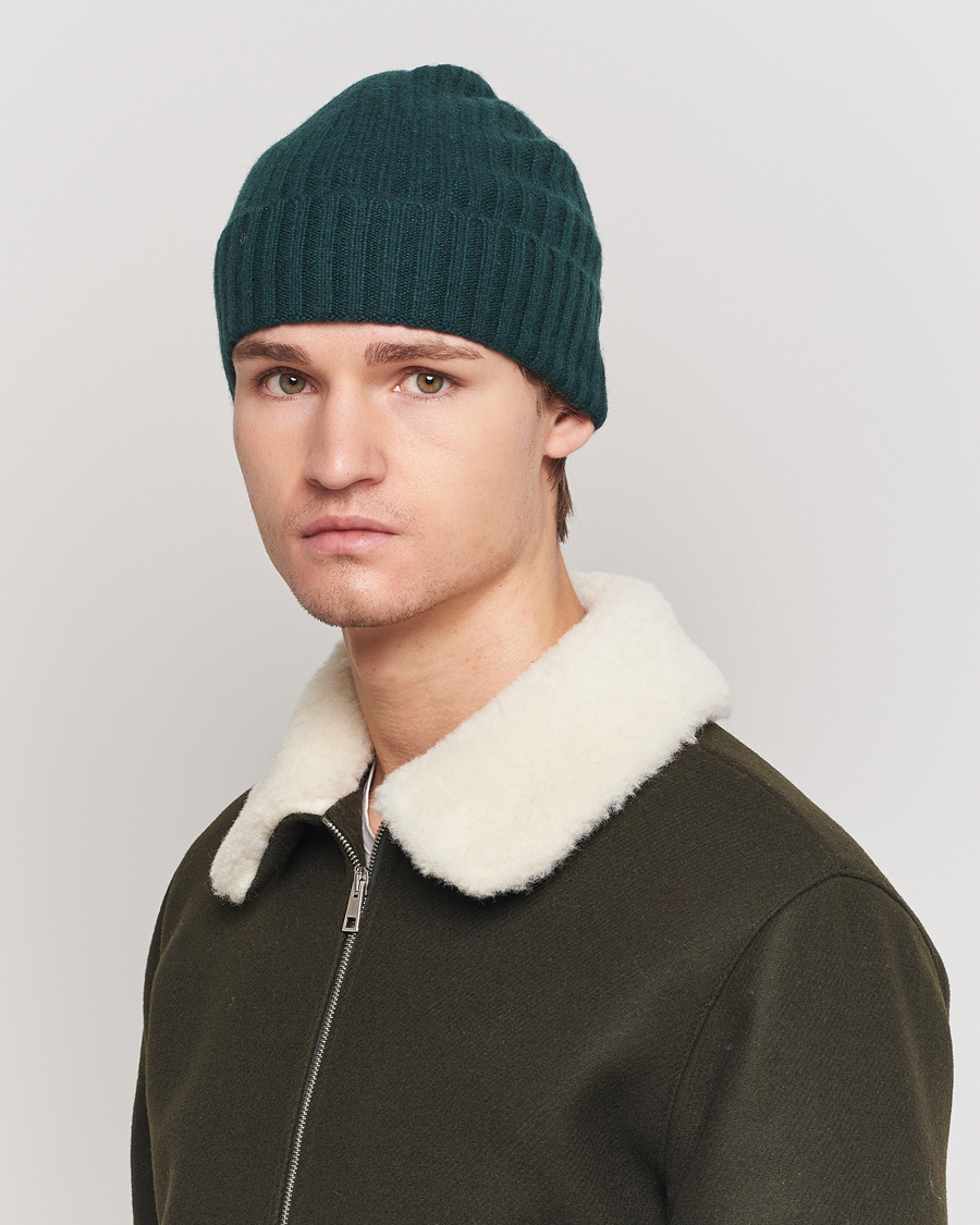 Herren | Colorful Standard Merino Wool Beanie Emerald Green | Colorful Standard | Merino Wool Beanie Emerald Green