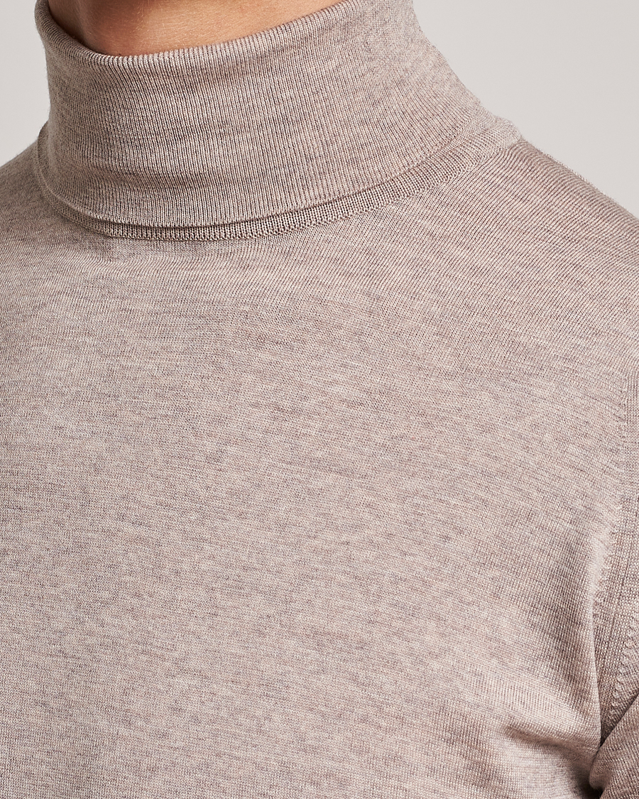 Herren | Pullover | John Smedley | Cherwell Extra Fine Merino Rollneck Soft Fawn