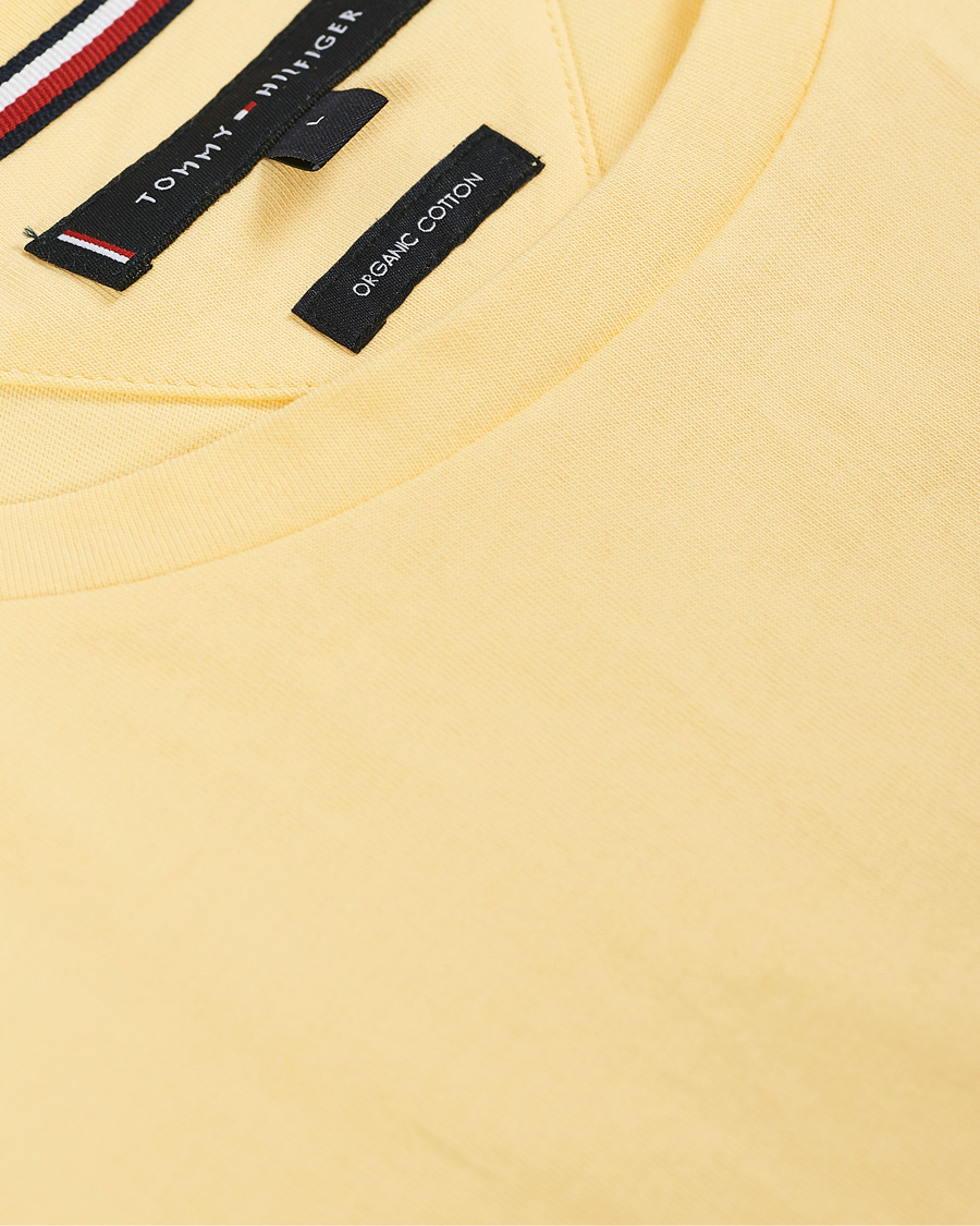 Herren | T-Shirts | Tommy Hilfiger | Logo Crew Neck Tee Delicate Yellow