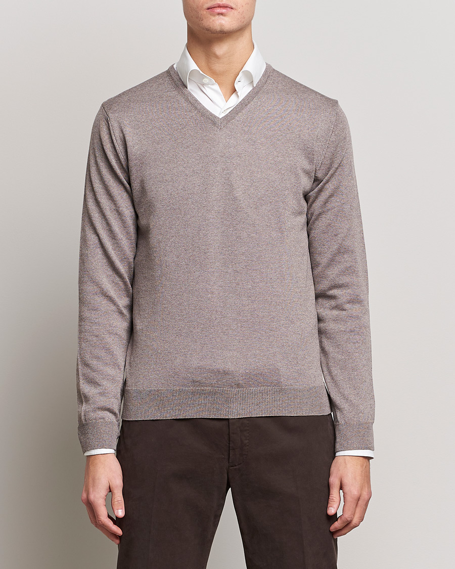 Men | V-Neck Jumpers | Stenströms | Merino V-Neck Mud Brown