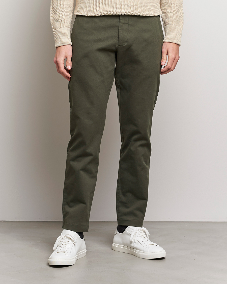 Herren | Hosen | NN07 | Theo Regular Fit Stretch Chinos Army Green