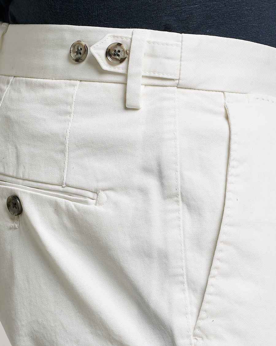 Herren | Hosen | Oscar Jacobson | Danwick Side Adjusters Chino Creme