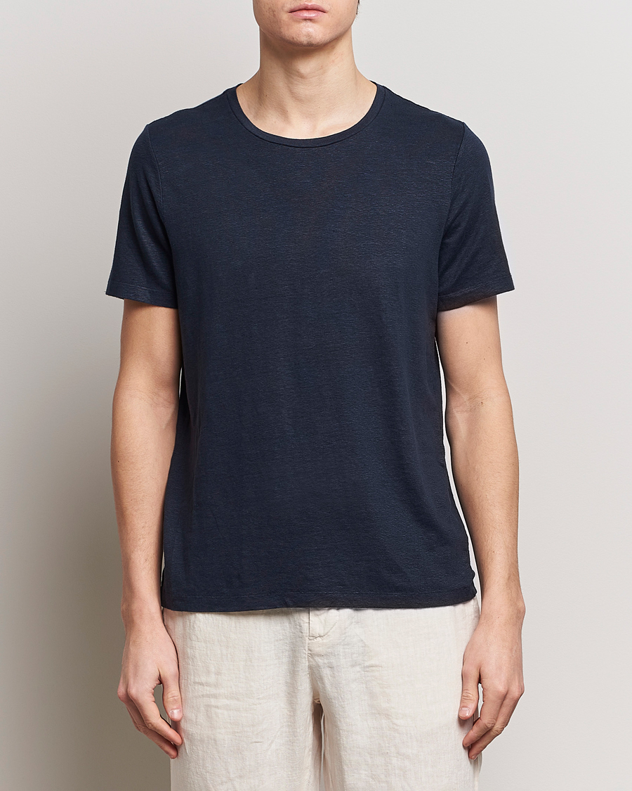 Herren | Kurzarm T-Shirt | Oscar Jacobson | Kyran Linen T-Shirt Navy