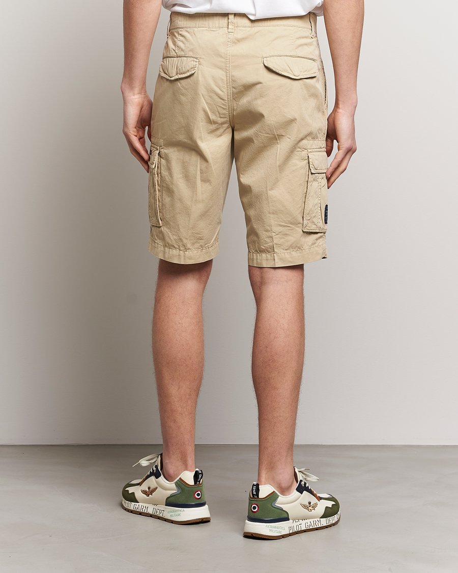 Aeronautica Militare BE066 Cargo Shorts Sand bei CareOfCarl.de