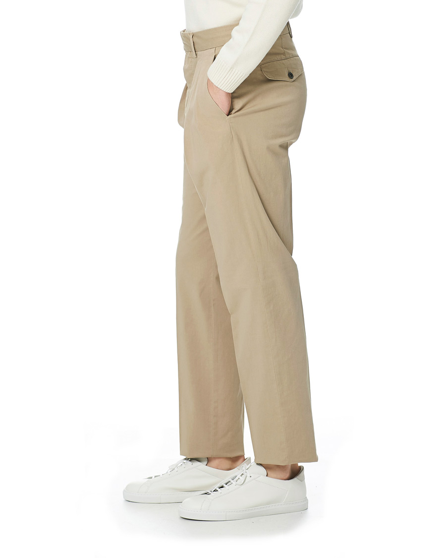 Herren | Hosen | Lardini | Luxor Double Pleated Cotton Trousers Beige