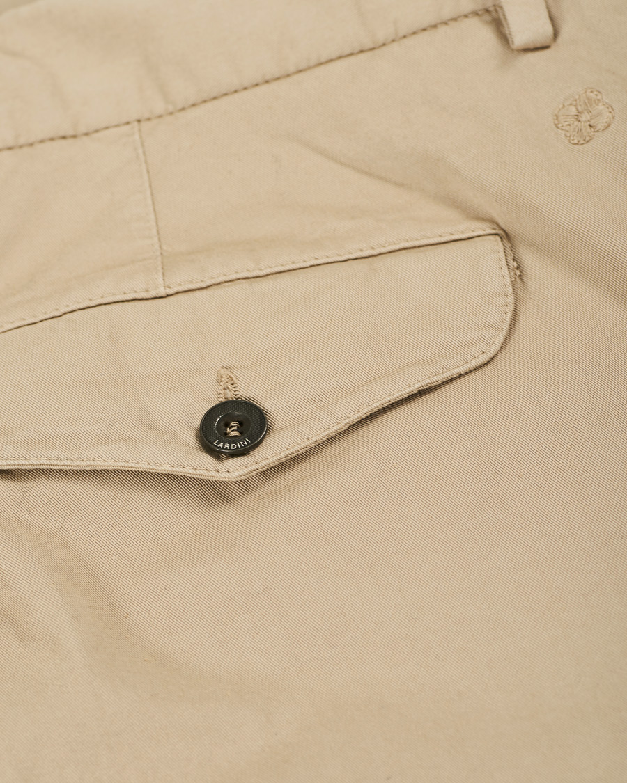 Herren | Hosen | Lardini | Luxor Double Pleated Cotton Trousers Beige
