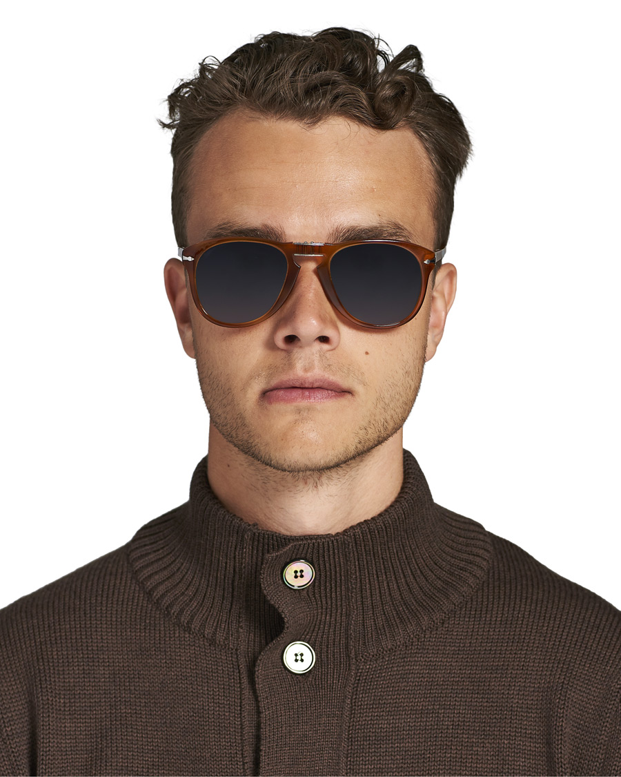 Herren | Persol 0OPO0714 Steve McQueen Sunglasses Light Havana/Blue | Persol | 0OPO0714 Steve McQueen Sunglasses Light Havana/Blue