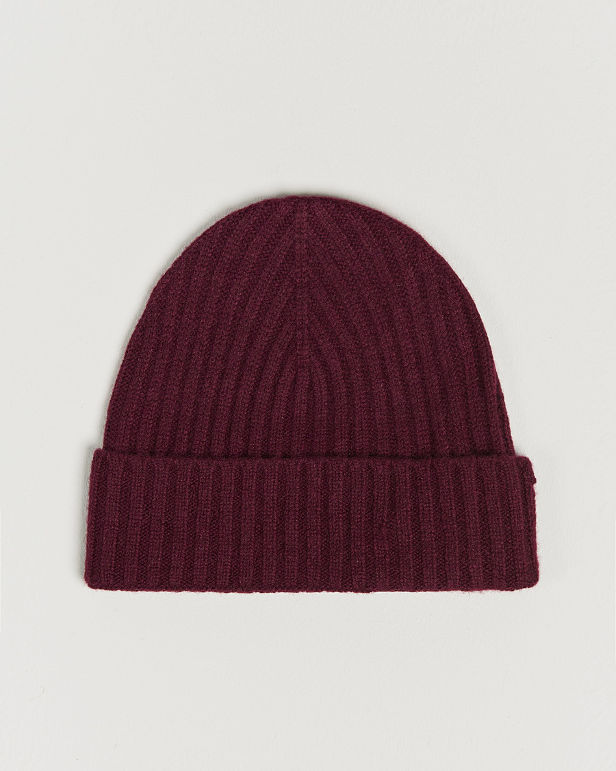 Herren | Amanda Christensen Rib Knitted Cashmere Cap Bordeaux | Amanda Christensen | Rib Knitted Cashmere Cap Bordeaux