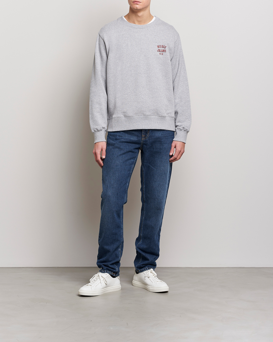 Herren | Graue Sweatshirts | Nudie Jeans | Frasse Logo Sweatshirt Grey melange