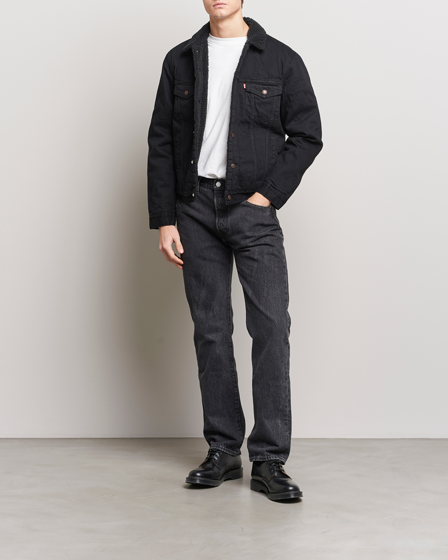 Black sherpa levis outlet