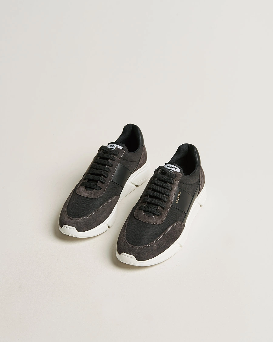 Herren | Wildlederschuhe | Axel Arigato | Genesis Vintage Runner Sneaker Black/Grey Suede