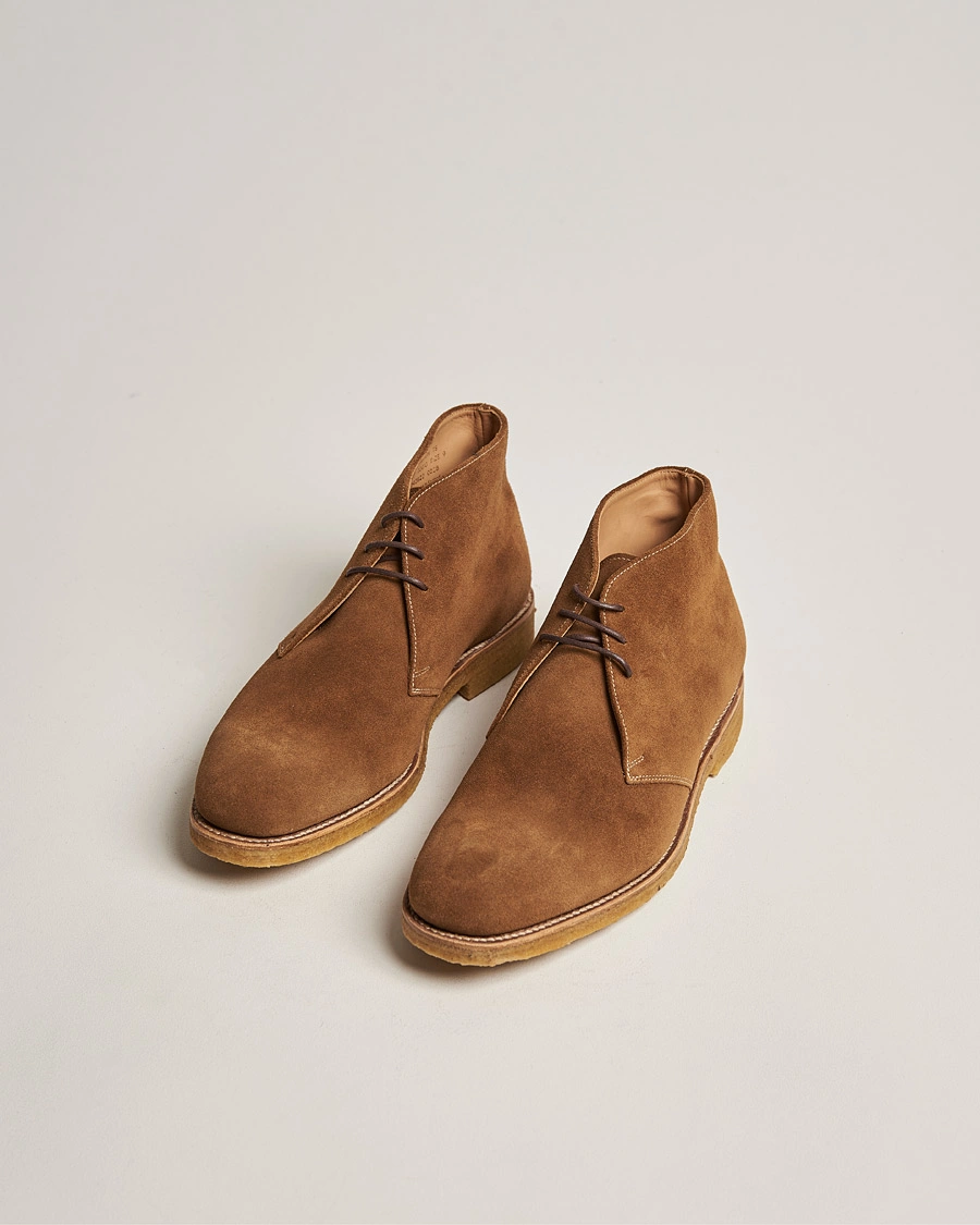 Herren | Handgefertigte Schuhe | Loake 1880 | Rivington Suede Crepe Sole Chukka Tan