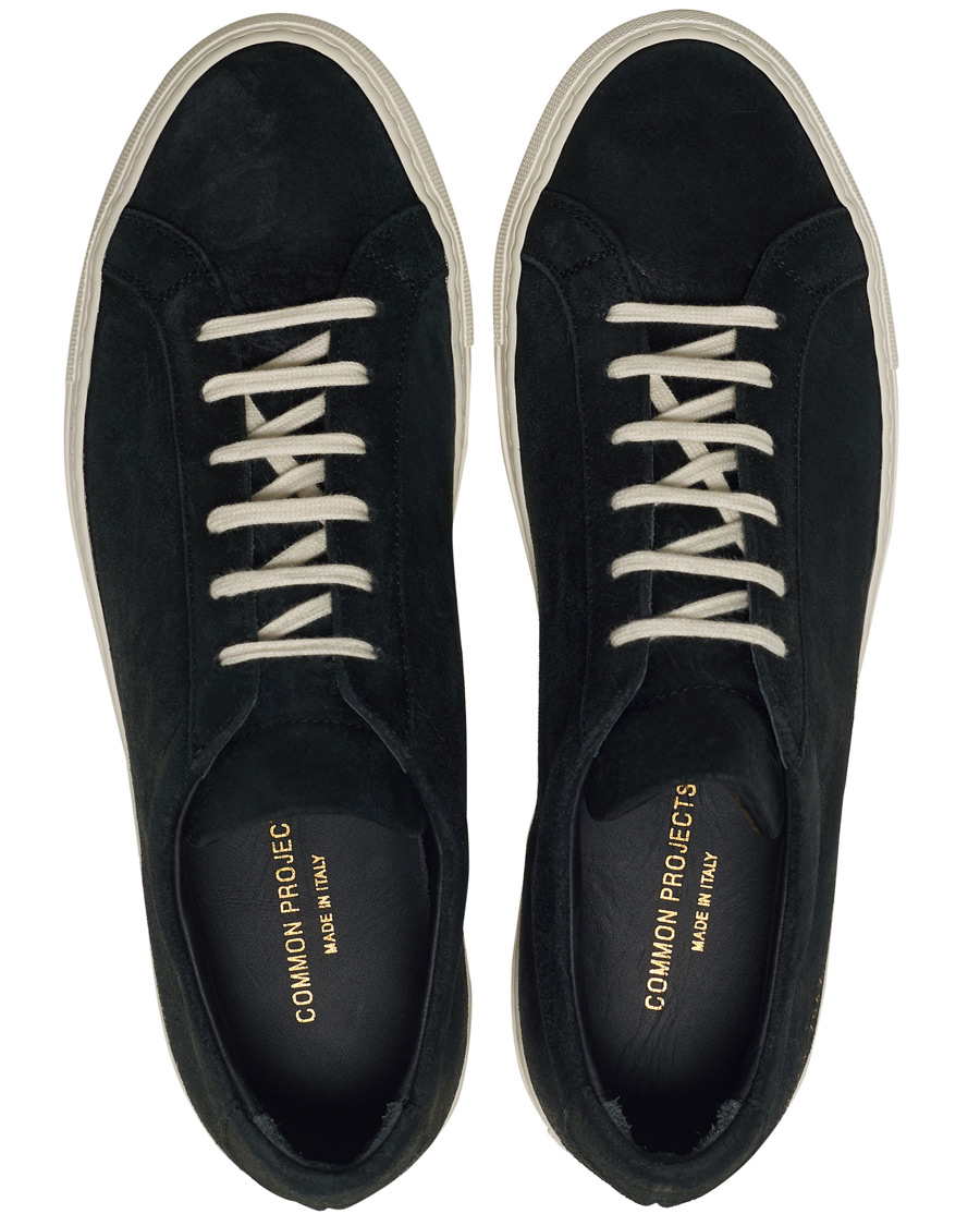 Herren | Common Projects Original Achilles Sneaker Black Waxed Suede | Common Projects | Original Achilles Sneaker Black Waxed Suede