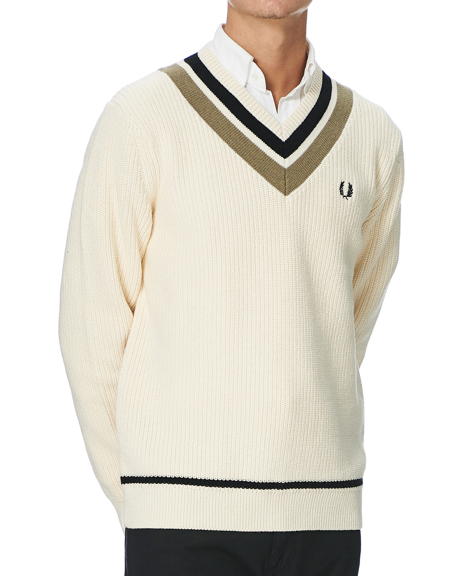 Herren | Pullover | Fred Perry | Striped Knitted V-Neck Jumper Ecru