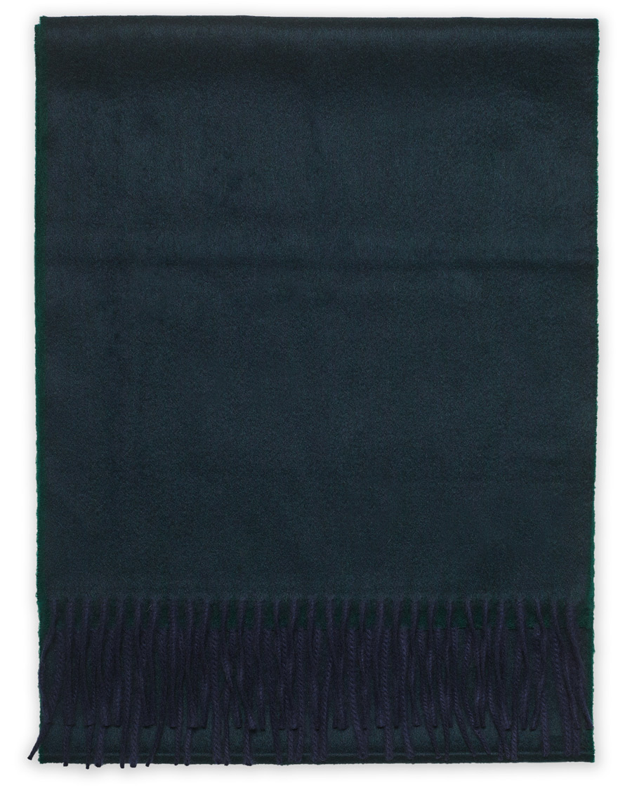 Herren | Begg & Co Arran Reversible Cashmere Scarf Navy/Tartan Green | Begg & Co | Arran Reversible Cashmere Scarf Navy/Tartan Green