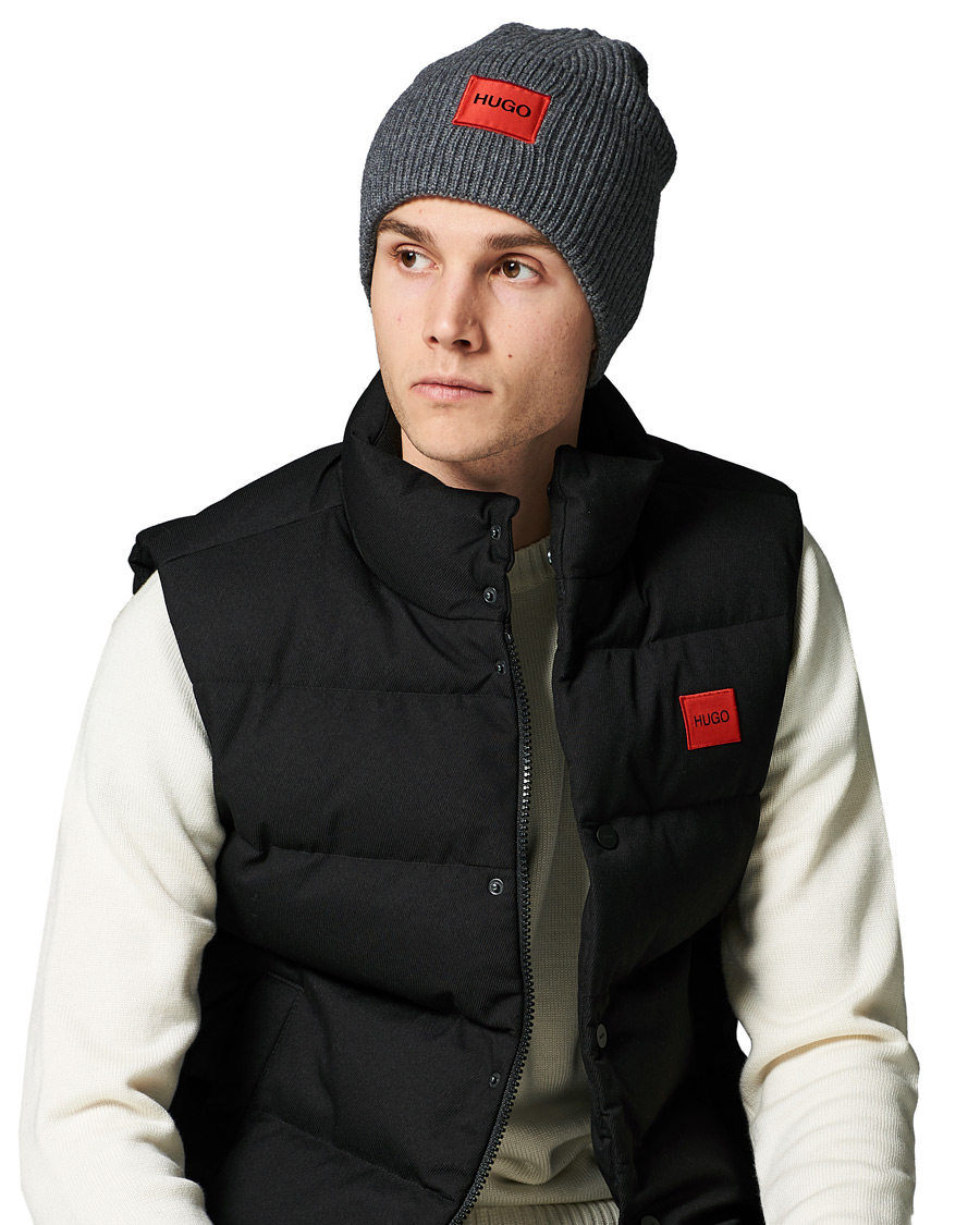 Herren | HUGO Ribbed Logo Beanie Medium Grey | HUGO | Ribbed Logo Beanie Medium Grey