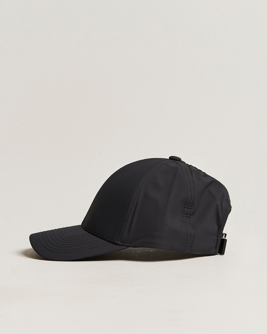 Herren | Hüte & Mützen | Varsity Headwear | Active Tech Cap Black