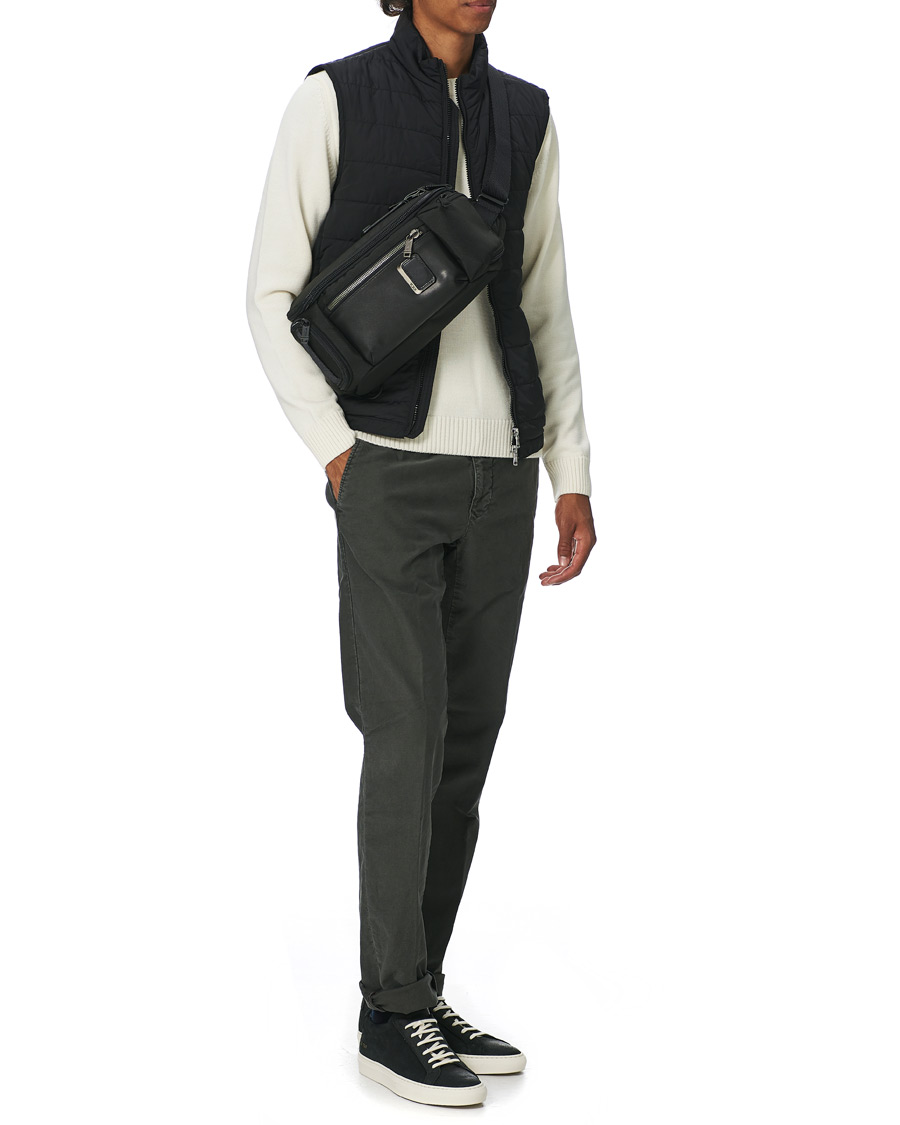 Herren | TUMI Alpha Bravo Kelley Sling Bag Black | TUMI | Alpha Bravo Kelley Sling Bag Black