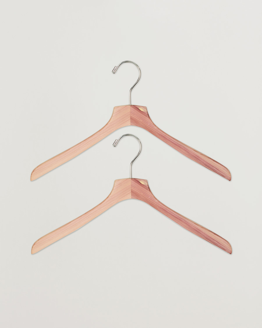 Herren | Care with Carl 2-Pack Cedar Wood Shirt Hanger | Care with Carl | 2-Pack Cedar Wood Shirt Hanger