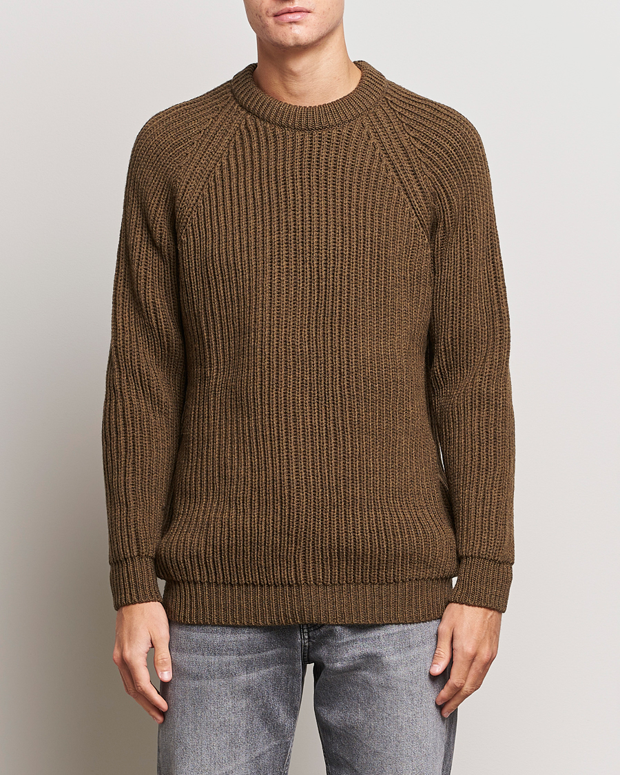 Herren |  | Gloverall | Fisherman Rib Chunky Wool Crew Dark Green