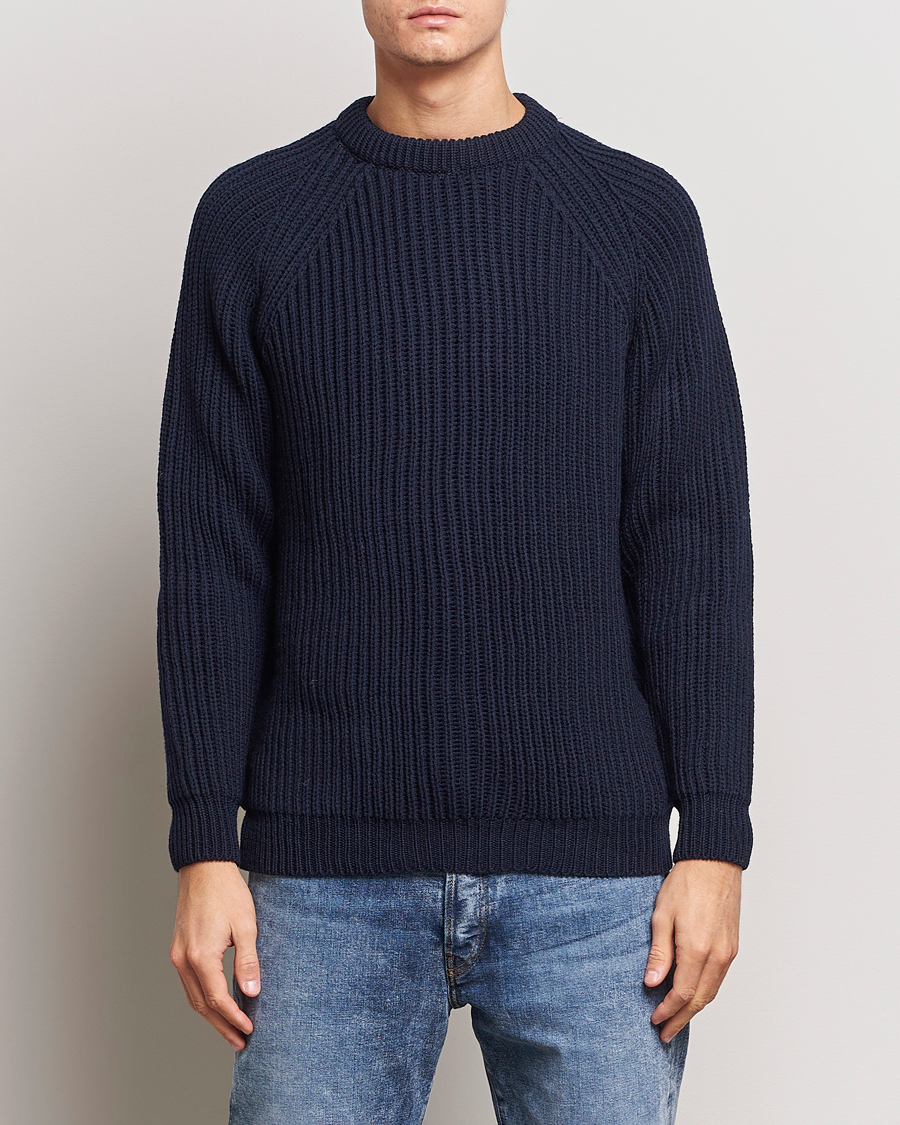 Herren | Pullover | Gloverall | Fisherman Rib Chunky Wool Crew Neck Navy