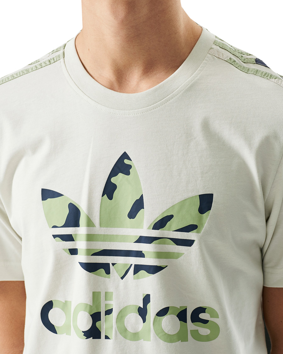 Herren | T-Shirts | adidas Originals | Camo Infill Tee White
