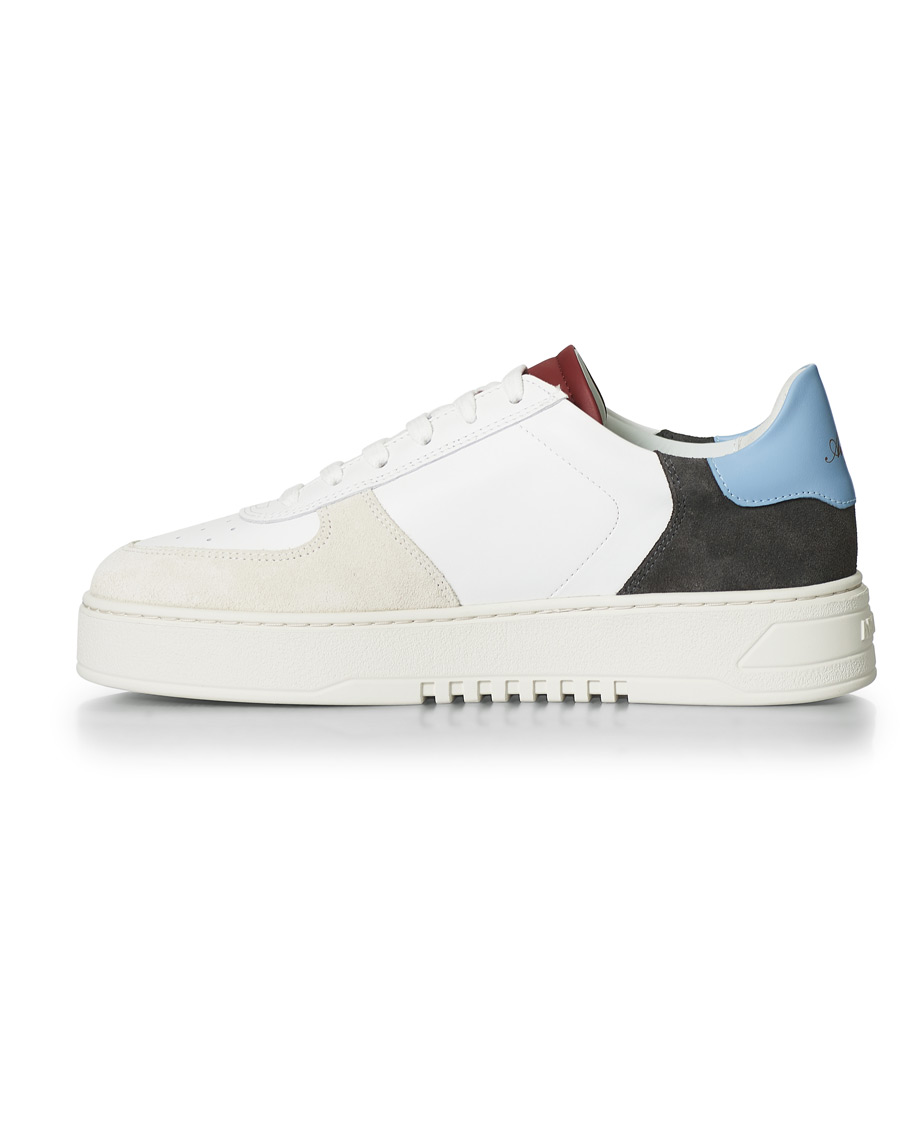 Herren | Axel Arigato Orbit Sneaker White/Blue/Red | Axel Arigato | Orbit Sneaker White/Blue/Red